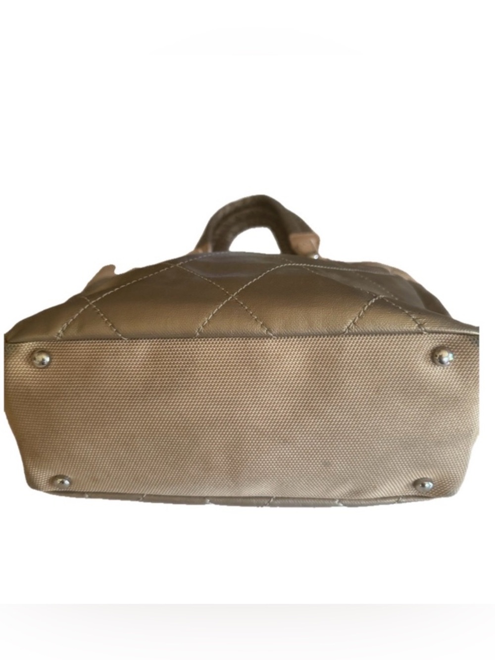 Chanel Paris-Biarritz Tote | Gold Nylon Canvas | CC Charm | Quilted - Picture 4 of 9